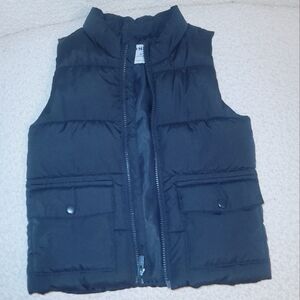 NWOT Old Navy Puffer Vest 5T
